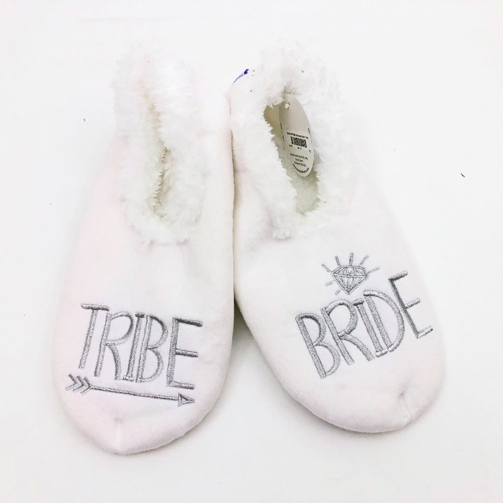 Snoozies Women's Tribe ---> Bride Slippers Non Skid Soles White Medium 7/8